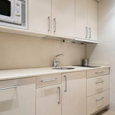 Luderna - Duplex Con Terraza Gireta Saumet 8a *